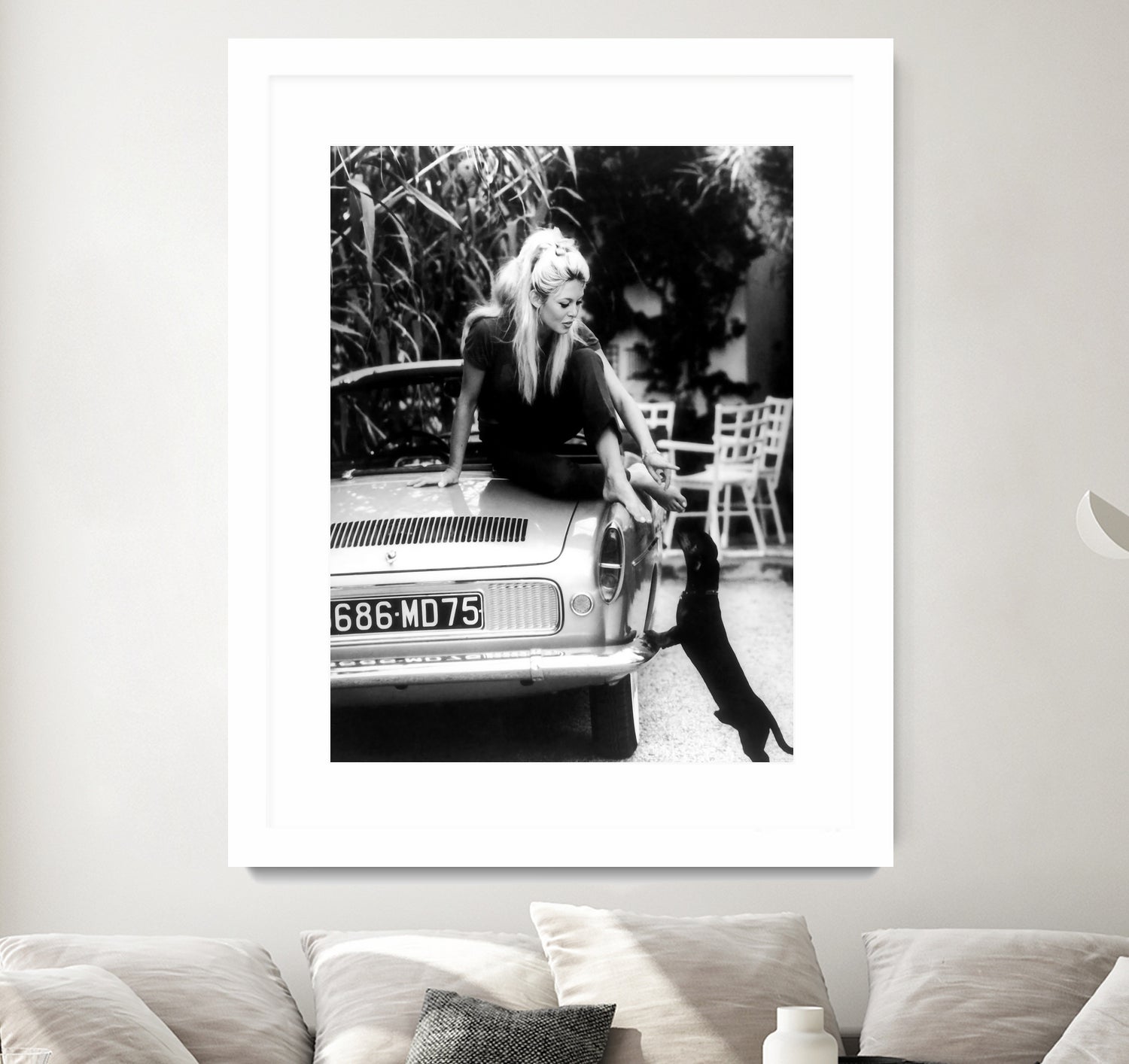 Brigitte Bardot with her dog in St. Tropez, 1962 by M Studio on GIANT ART - black and white photographie bardot