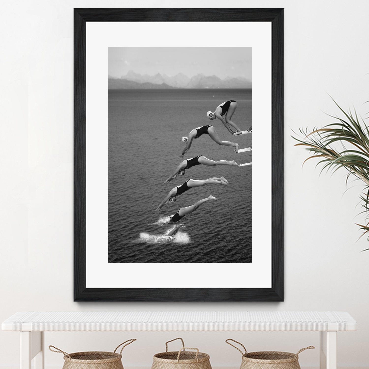 The beauty of diving by Greetje on GIANT ART - black and white  photography quick