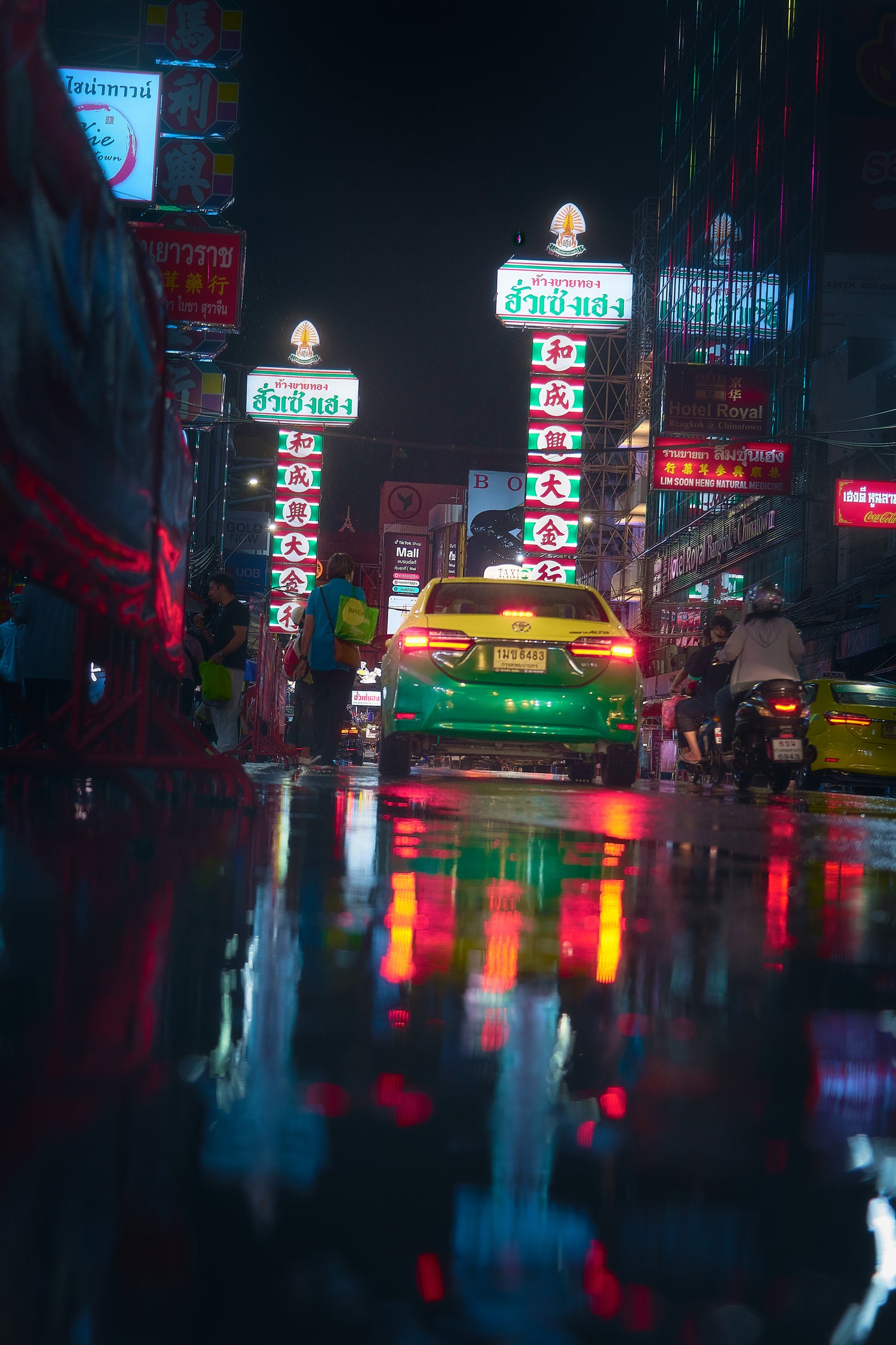 Bangkok from Shadows by Javier de la on GIANT ART - photography