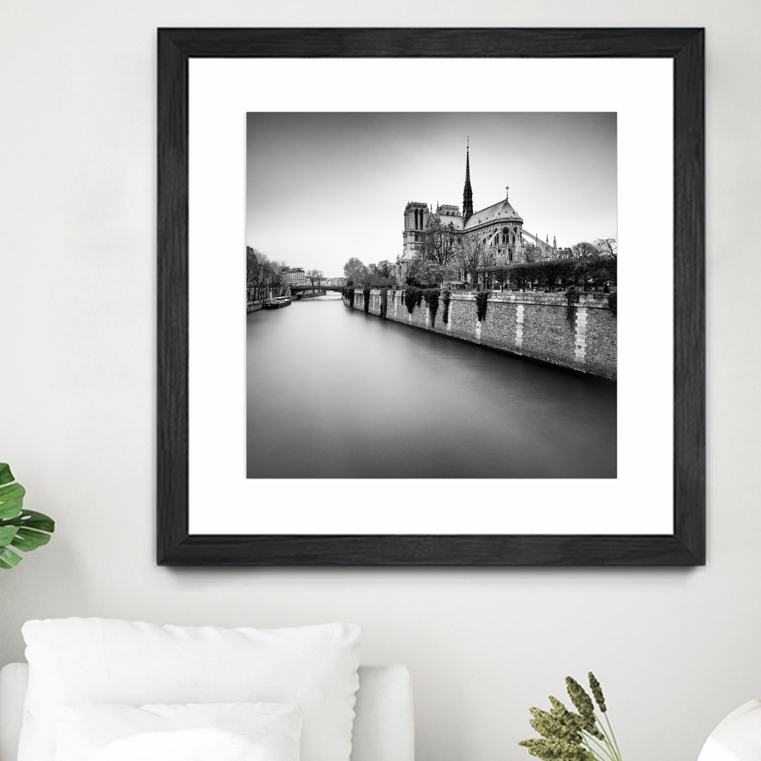 Notre Dame II by Wilco Dragt on GIANT ART - multicolor photography; landscapes; people/places
