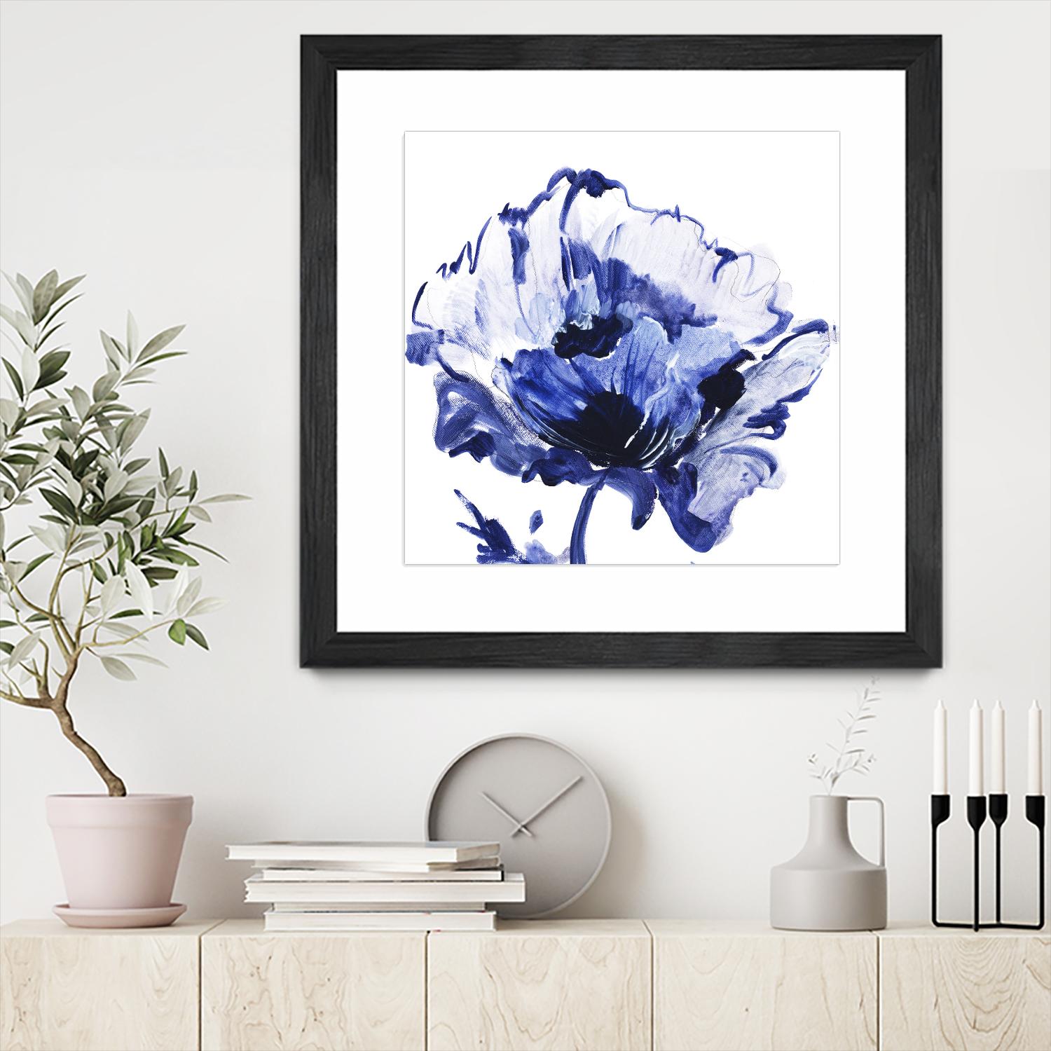 Indigo Flower I by Valeria Mravyan on GIANT ART - white floral