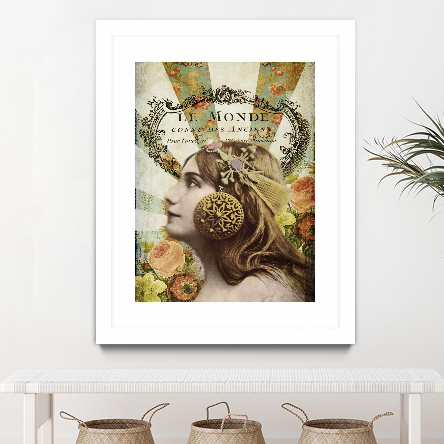 Femme Paris II by Sandy Lloyd on GIANT ART - fashion