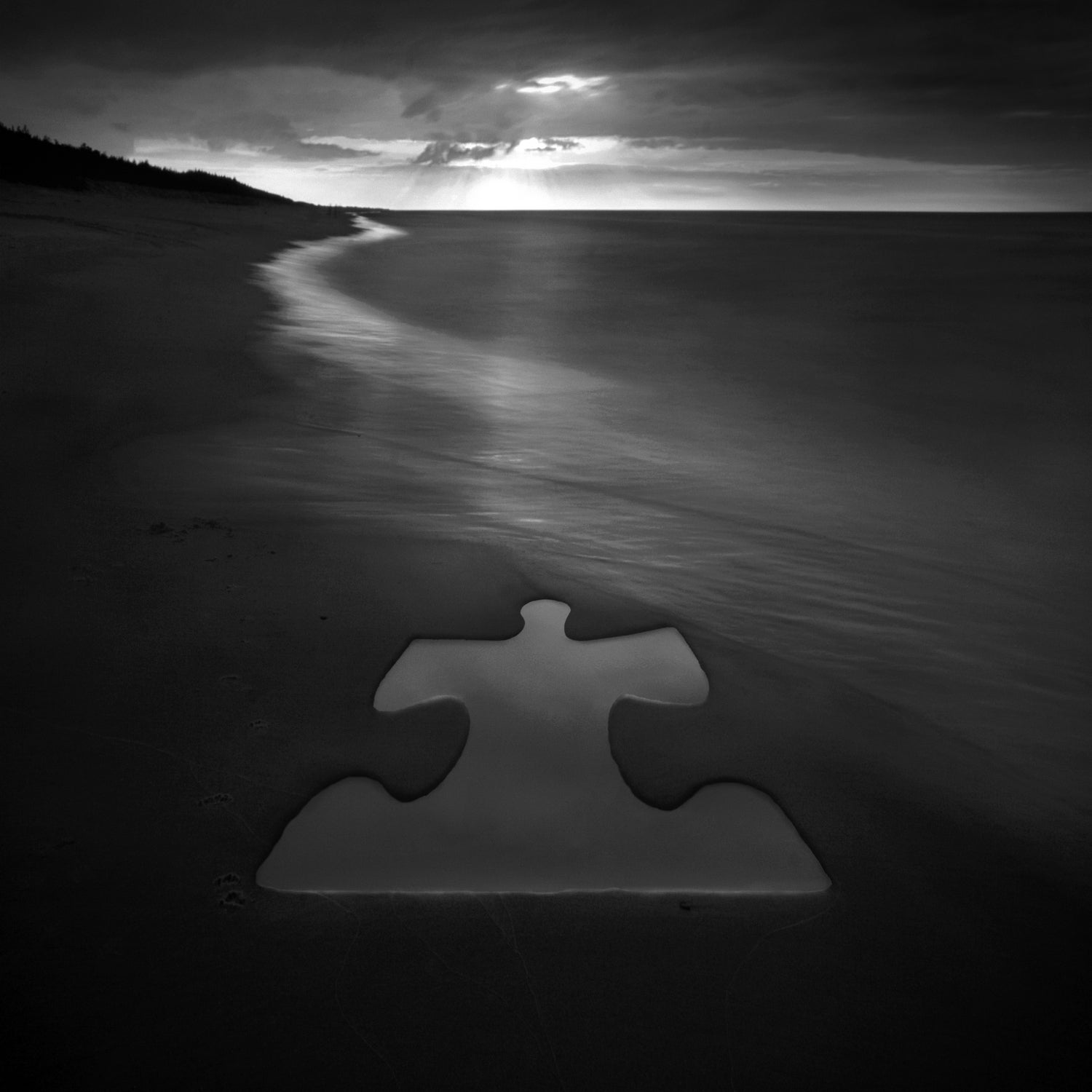 Beach Puzzle by Dariusz Klimczak on GIANT ART - black photo illustration