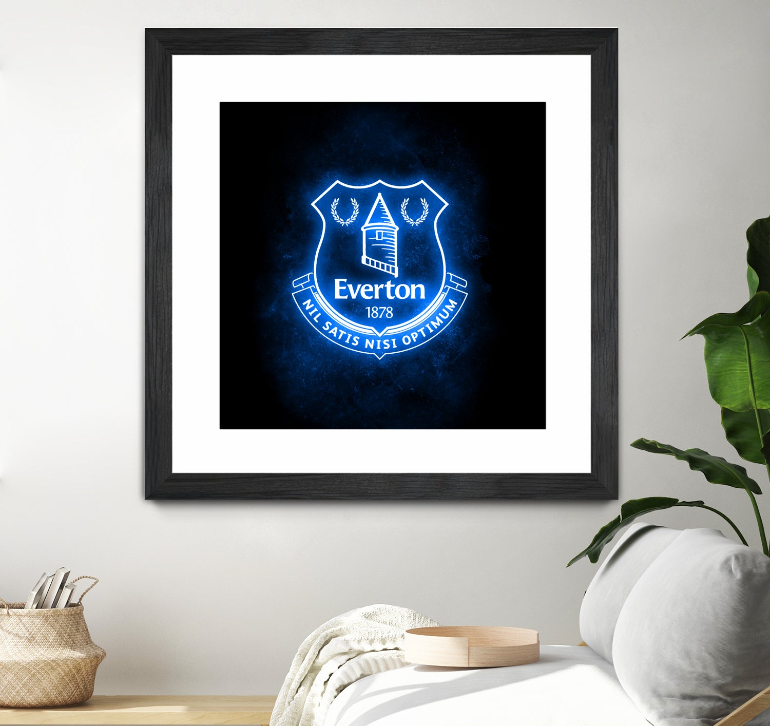 Neon Everton by Imam Safi'i on GIANT ART - black photo illustration