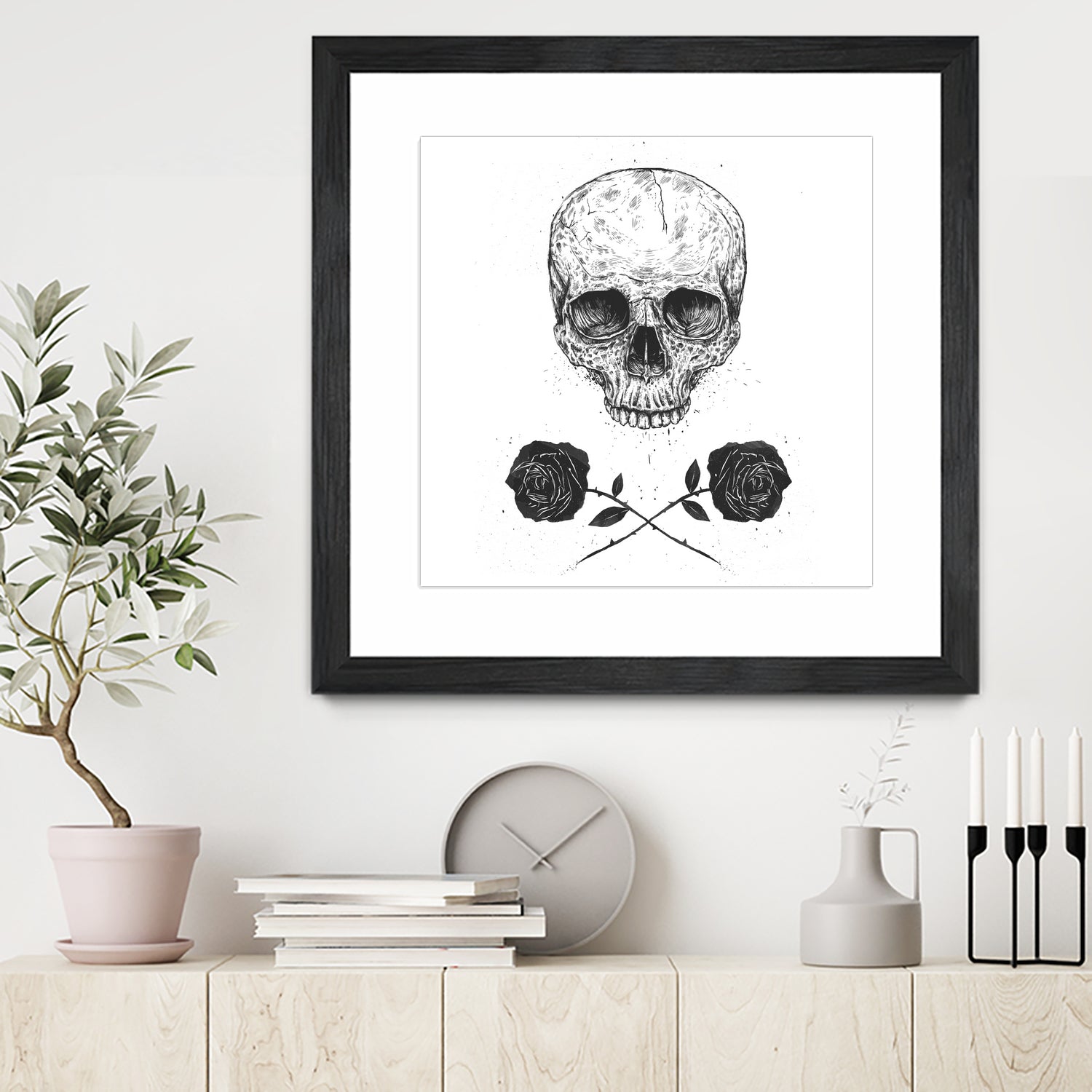 Skull N' Roses by Solti Balázs on GIANT ART - white digital drawing