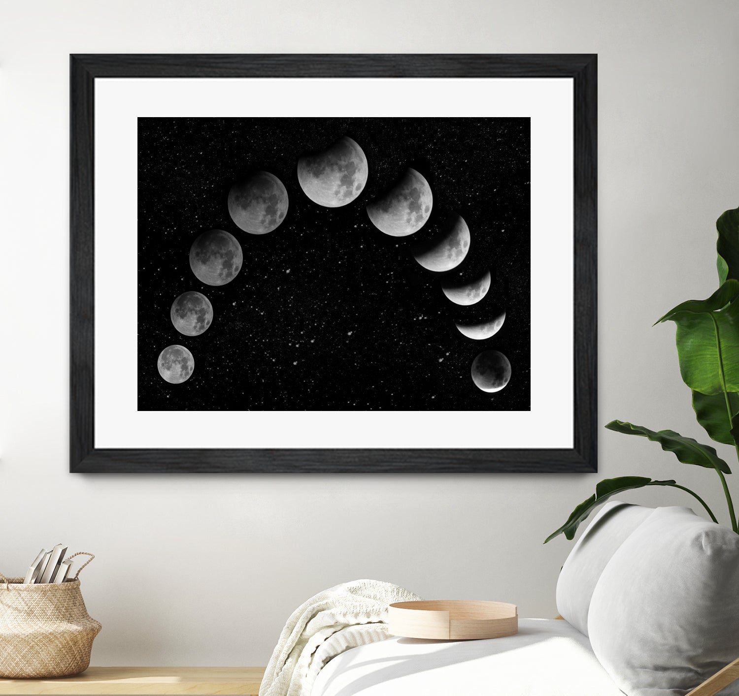 Moon eclipse / Moon phases by Ieva Šileikaitė on GIANT ART - black photo illustration