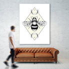 Bee Confident by Barbara Hollaus on GIANT ART - white digital drawing