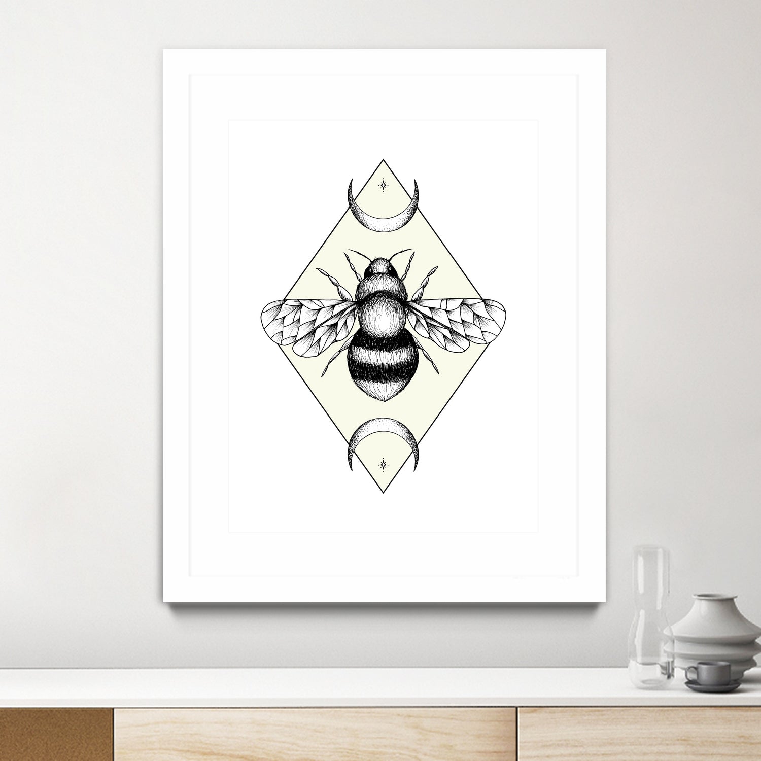 Bee Confident by Barbara Hollaus on GIANT ART - white digital drawing