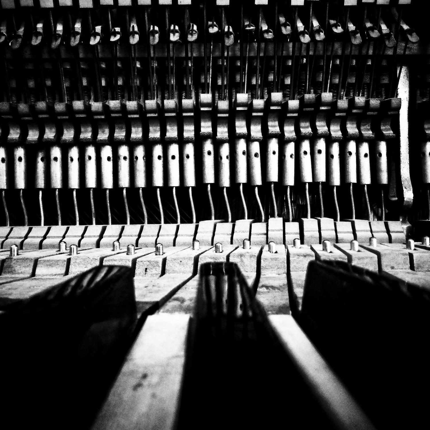 Piano V by Jean-François Dupuis on GIANT ART - white black & white piano