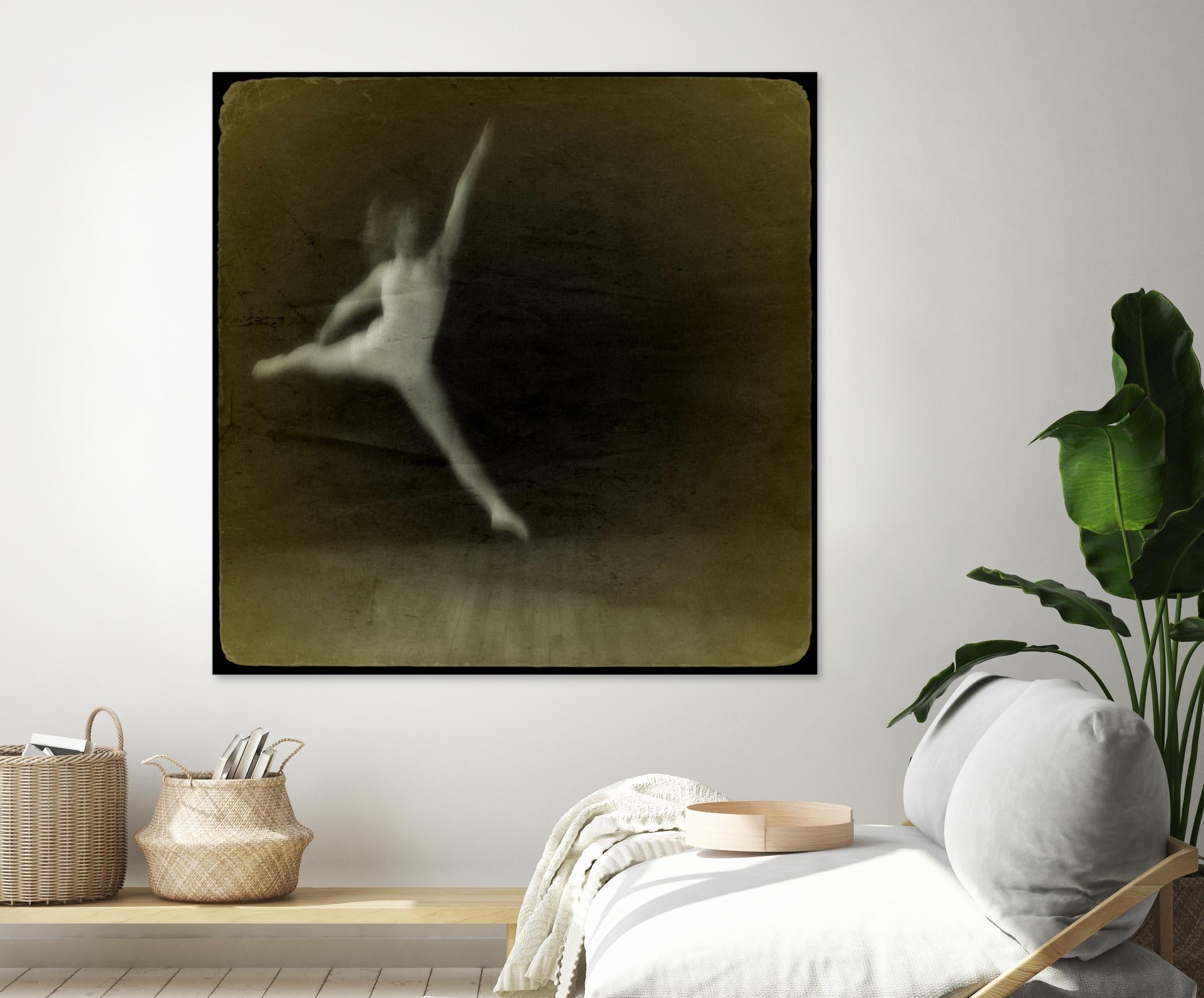 Dancing motion I by Jean-François Dupuis on GIANT ART - beige music - dance ballerine