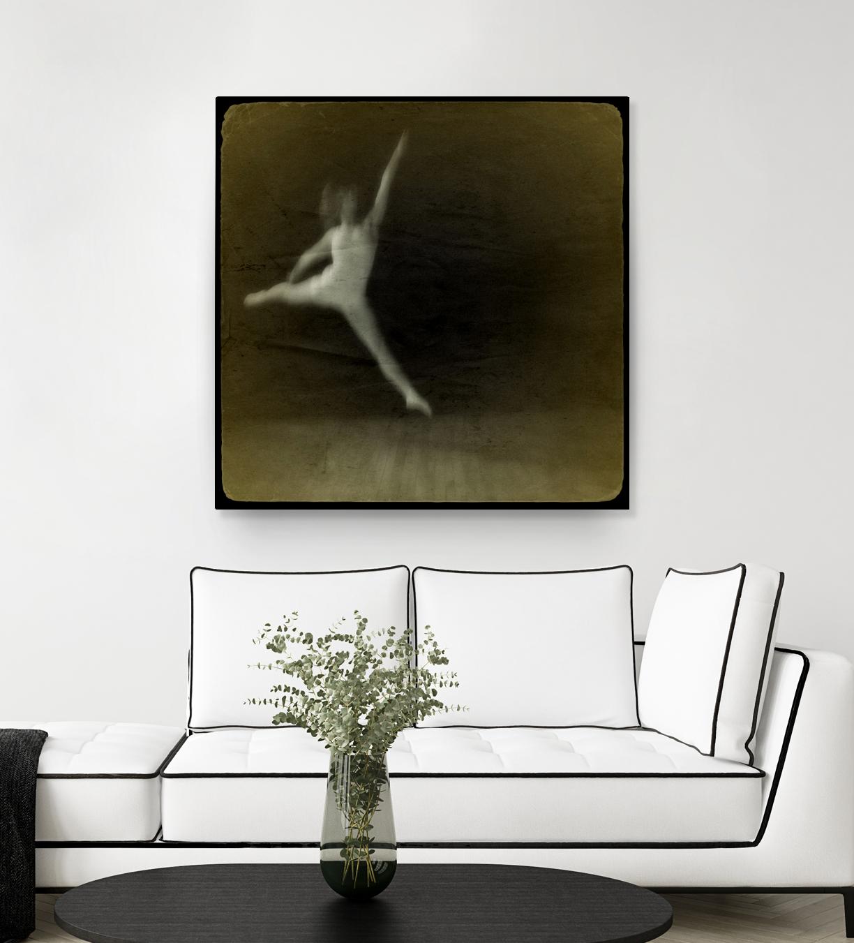 Dancing motion I by Jean-François Dupuis on GIANT ART - beige music - dance ballerine