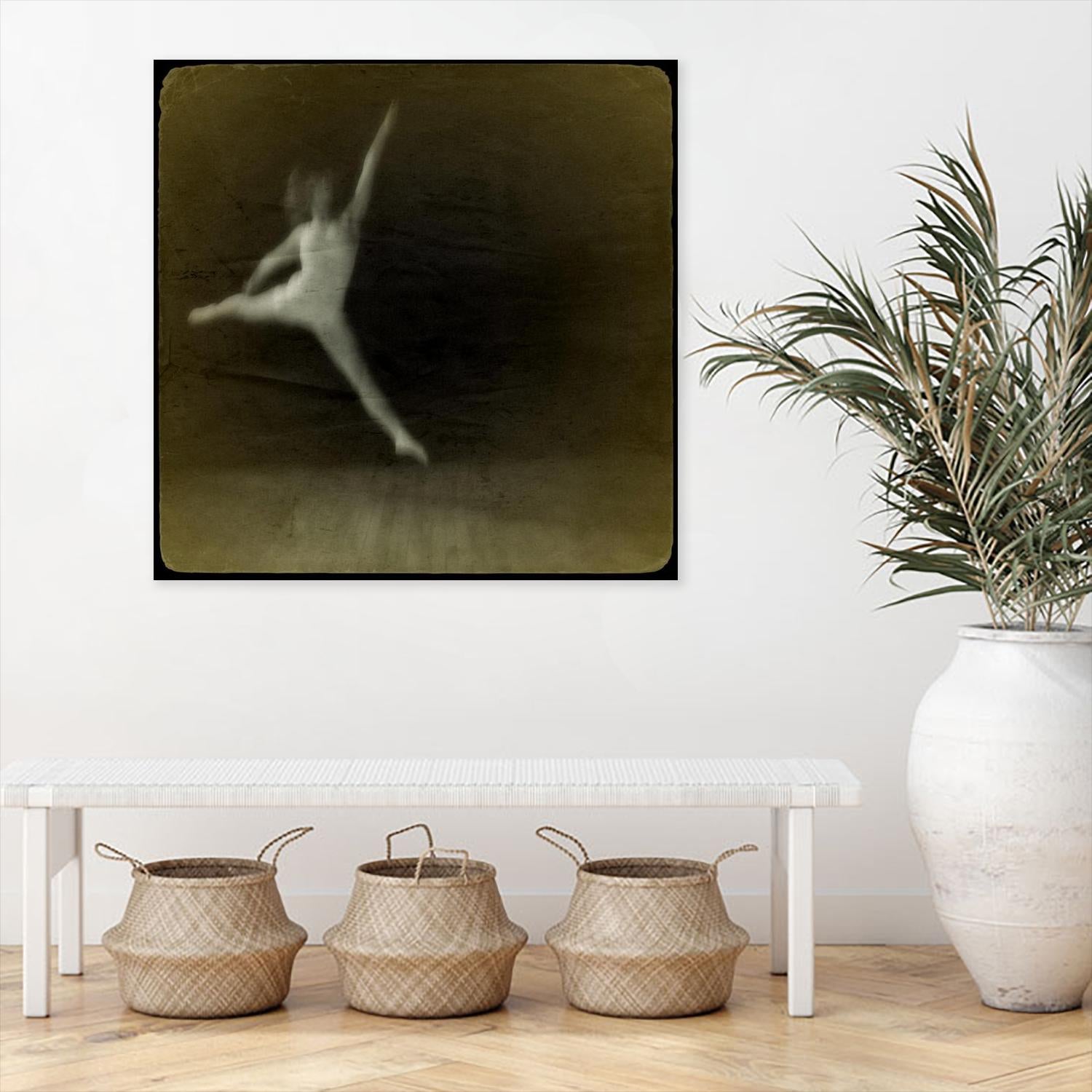 Dancing motion I by Jean-François Dupuis on GIANT ART - beige music - dance ballerine