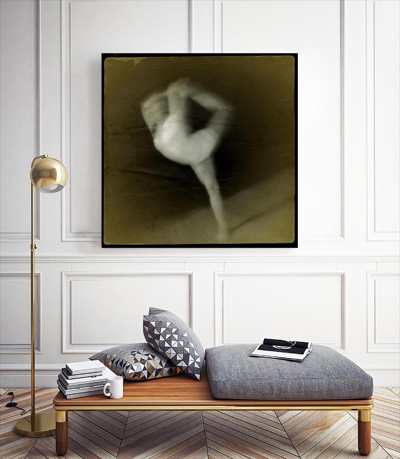 Dancing motion II by Jean-François Dupuis on GIANT ART - beige music - dance ballerine
