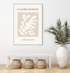 Le pouvoir des fleurs II by M Studio on GIANT ART - beige