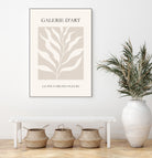 Le pouvoir des fleurs III by M Studio on GIANT ART - beige