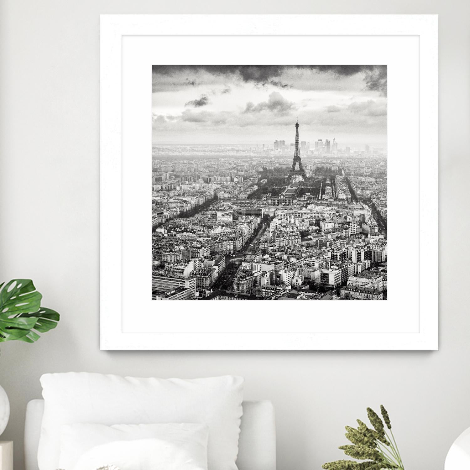 La Tour Eiffel et La Defense by Wilco Dragt on GIANT ART - multicolor photography; landscapes; people/places
