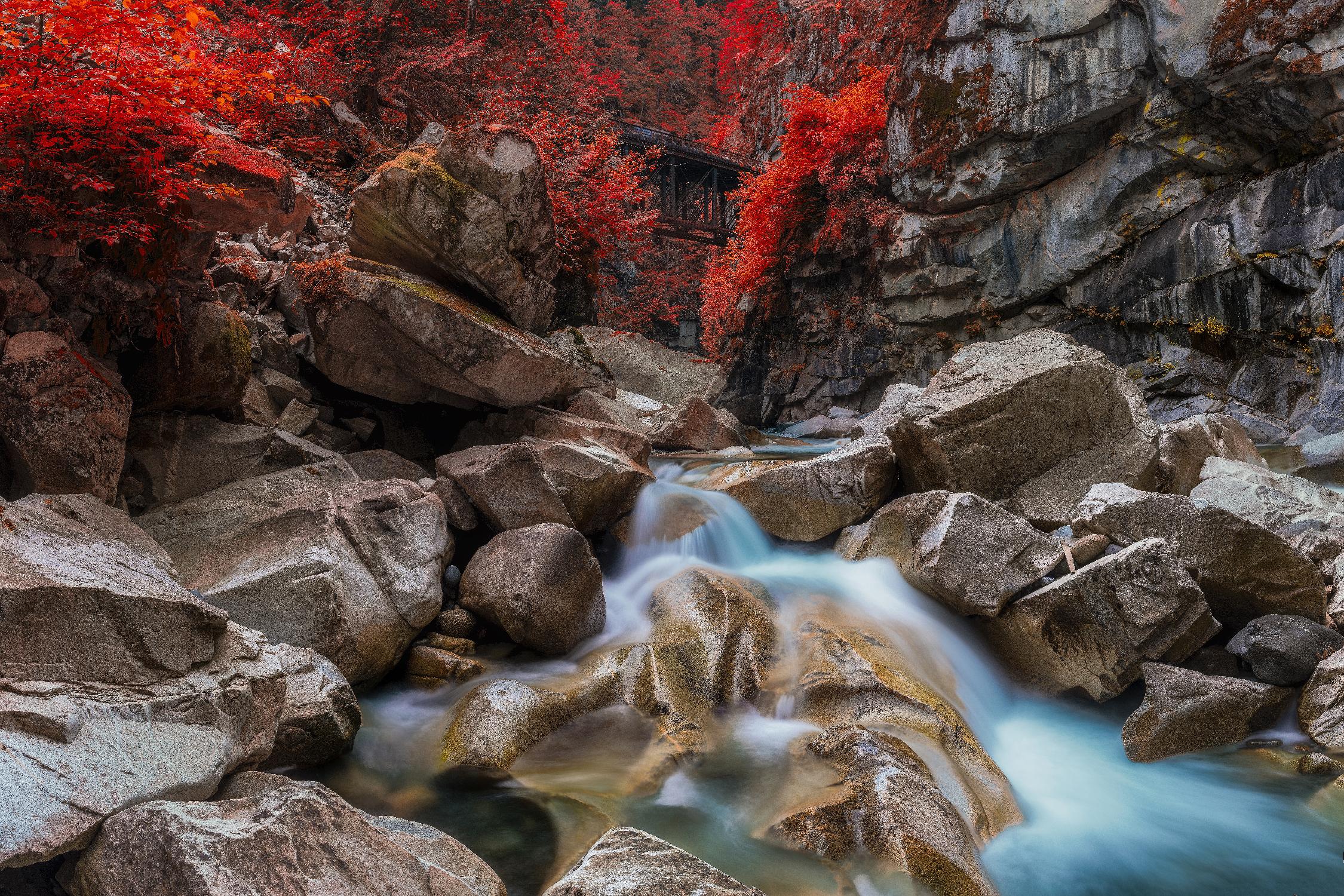 Othello Tunnels by Vladimir Kostka on GIANT ART - multicolor photography; landscapes